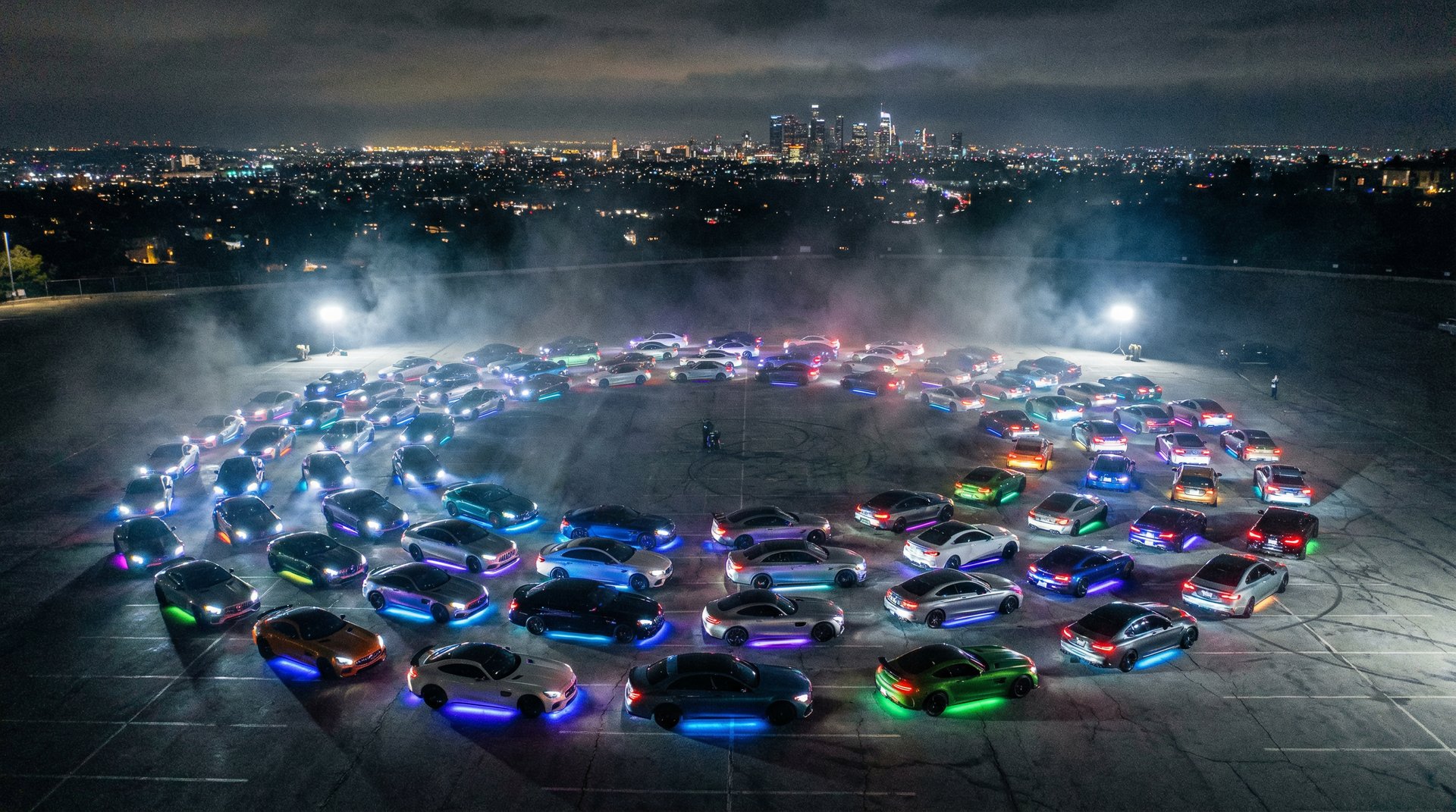 幼幼短视频-改装车聚会视频